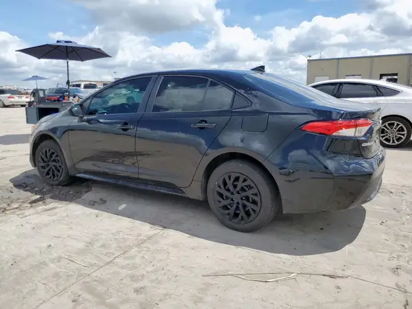 5YFEPMAE2NP326625 2022 TOYOTA COROLLA - Image 2