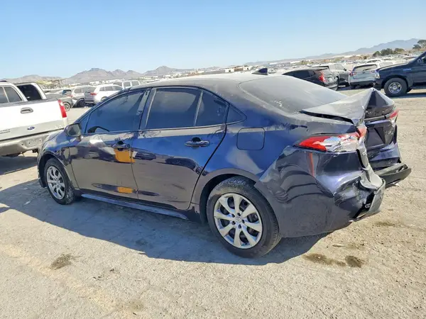 5YFEPMAE2NP326947 2022 TOYOTA COROLLA - Image 2
