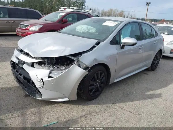 5YFEPMAE2NP328374 2022 TOYOTA COROLLA - Image 2