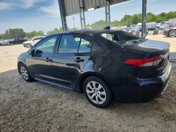 5YFEPMAE2NP330075 2022 TOYOTA COROLLA - Image 2