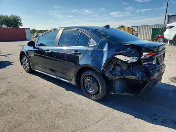 5YFEPMAE2NP334837 2022 TOYOTA COROLLA - Image 2