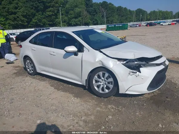 5YFEPMAE2NP335602 2022 TOYOTA COROLLA - Image 1