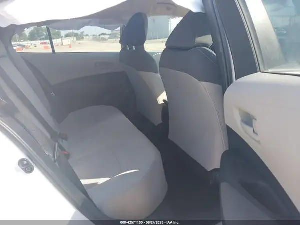 5YFEPMAE2NP335602 2022 TOYOTA COROLLA - Image 8