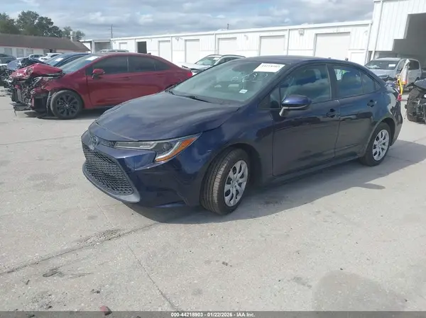5YFEPMAE2NP336832 2022 TOYOTA COROLLA - Image 2
