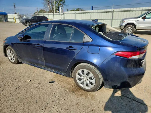 5YFEPMAE2NP337477 2022 TOYOTA COROLLA - Image 2