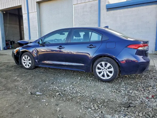 5YFEPMAE2NP338130 2022 TOYOTA COROLLA - Image 2