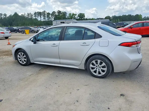 5YFEPMAE2NP339665 2022 TOYOTA COROLLA - Image 2