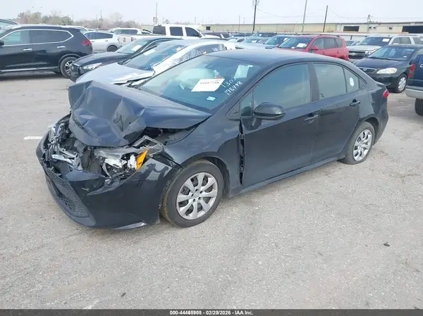 5YFEPMAE2NP341867 2022 TOYOTA COROLLA - Image 2