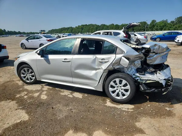 5YFEPMAE2NP354425 2022 TOYOTA COROLLA - Image 2