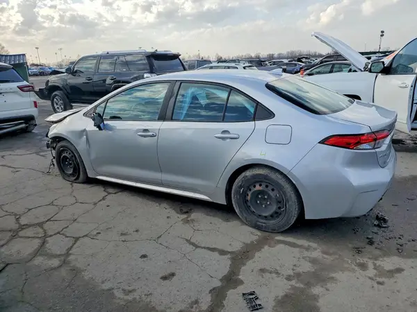 5YFEPMAE2NP359270 2022 TOYOTA COROLLA - Image 2