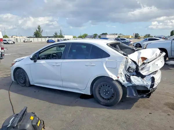 5YFEPMAE2NP361245 2022 TOYOTA COROLLA - Image 2