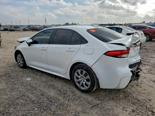 5YFEPMAE2NP362637 2022 TOYOTA COROLLA - Image 2