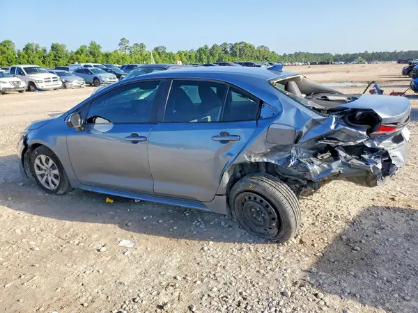 5YFEPMAE2NP363612 2022 TOYOTA COROLLA - Image 2