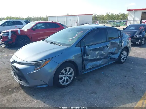 5YFEPMAE2NP371158 2022 TOYOTA COROLLA - Image 2