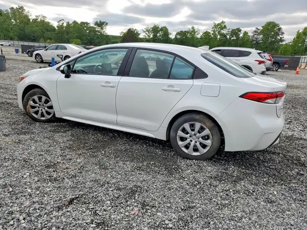 5YFEPMAE2NP371404 2022 TOYOTA COROLLA - Image 2
