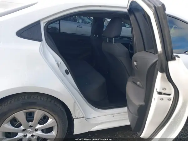5YFEPMAE2NP373797 2022 TOYOTA COROLLA - Image 8