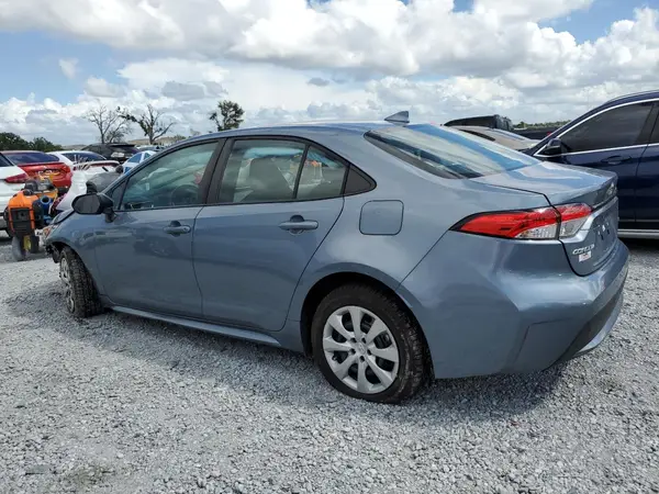 5YFEPMAE2NP378143 2022 TOYOTA COROLLA - Image 2