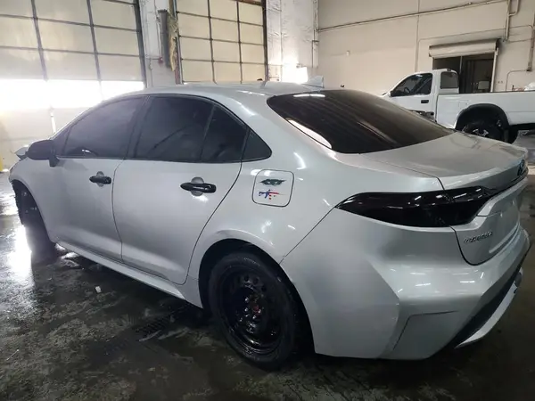 5YFEPMAE2NP378157 2022 TOYOTA COROLLA - Image 2