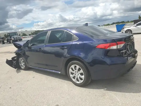 5YFEPMAE2NP379745 2022 TOYOTA COROLLA - Image 2