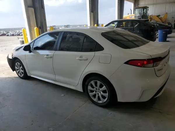 5YFEPMAE2NP380264 2022 TOYOTA COROLLA - Image 2