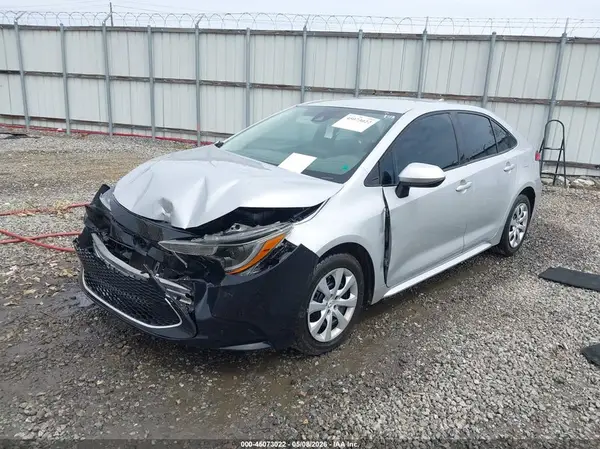 5YFEPMAE2NP391068 2022 TOYOTA COROLLA - Image 2