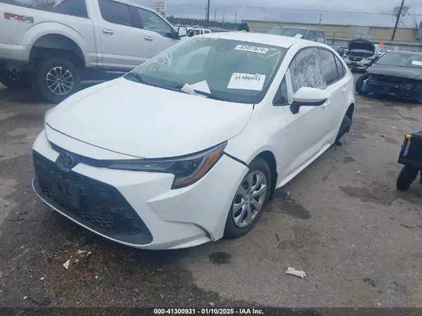 5YFEPMAE3MP152241 2021 TOYOTA COROLLA - Image 2
