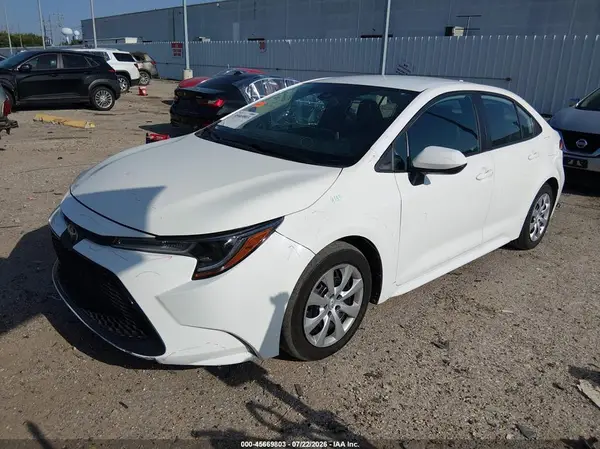 5YFEPMAE3MP179861 2021 TOYOTA COROLLA - Image 2