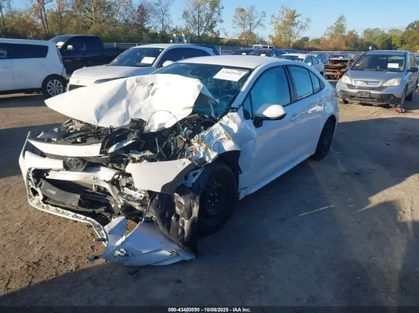 5YFEPMAE3MP180248 2021 TOYOTA COROLLA - Image 2