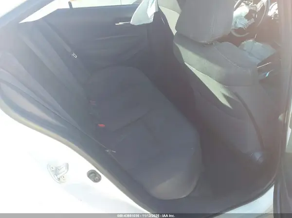 5YFEPMAE3MP180430 2021 TOYOTA COROLLA - Image 8