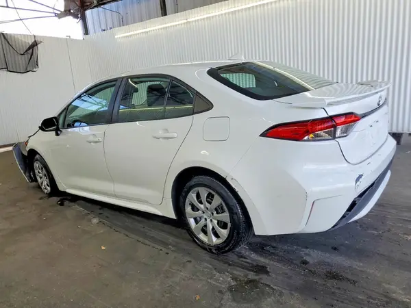 5YFEPMAE3MP181822 2021 TOYOTA COROLLA - Image 2