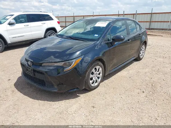 5YFEPMAE3MP183621 2021 TOYOTA COROLLA - Image 2