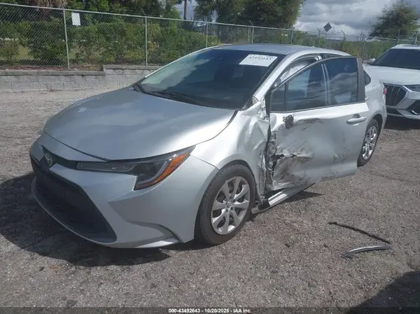 5YFEPMAE3MP186955 2021 TOYOTA COROLLA - Image 2