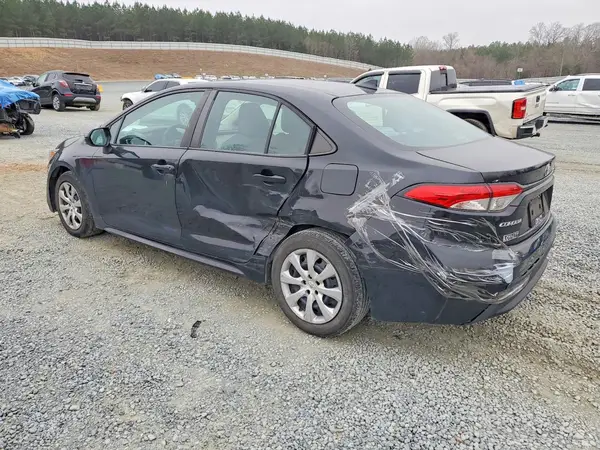 5YFEPMAE3MP210218 2021 TOYOTA COROLLA - Image 2