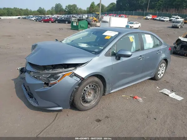 5YFEPMAE3MP224894 2021 TOYOTA COROLLA - Image 2