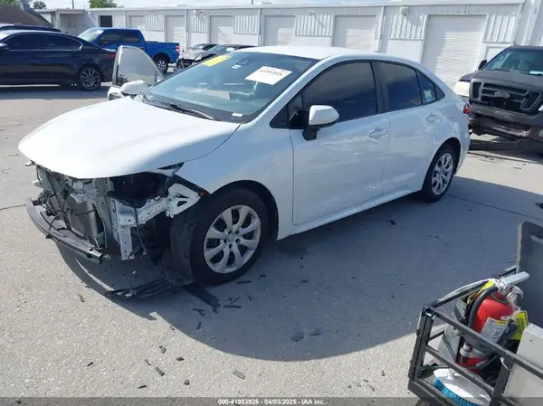 5YFEPMAE3MP228962 2021 TOYOTA COROLLA - Image 2