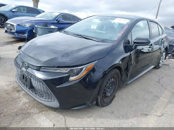 5YFEPMAE3MP239024 2021 TOYOTA COROLLA - Image 2