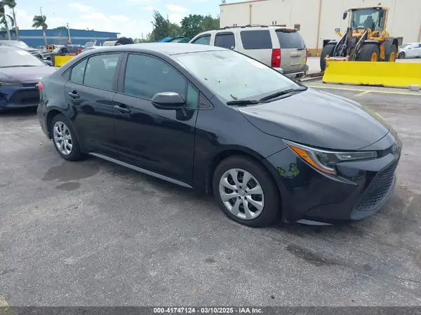 5YFEPMAE3MP239749 2021 TOYOTA COROLLA - Image 1