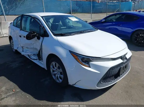 5YFEPMAE3MP243106 2021 TOYOTA COROLLA - Image 1
