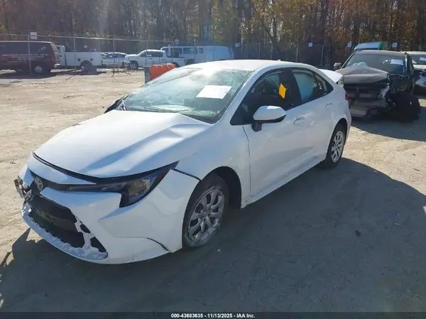 5YFEPMAE3MP246314 2021 TOYOTA COROLLA - Image 2
