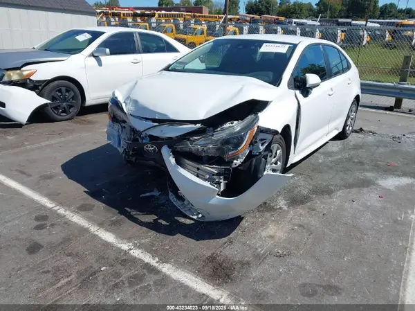 5YFEPMAE3MP247317 2021 TOYOTA COROLLA - Image 2
