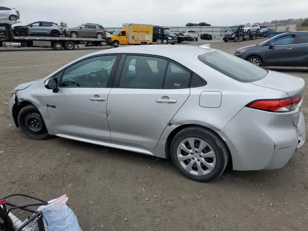5YFEPMAE3MP249262 2021 TOYOTA COROLLA - Image 2