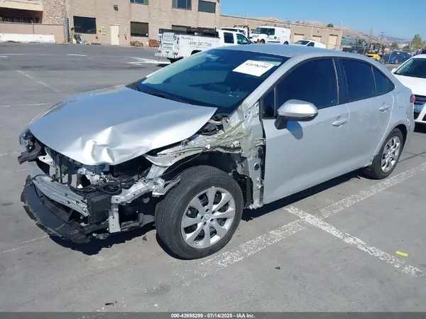 5YFEPMAE3MP254381 2021 TOYOTA COROLLA - Image 2
