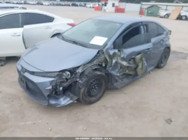 5YFEPMAE3MP254428 2021 TOYOTA COROLLA - Image 2