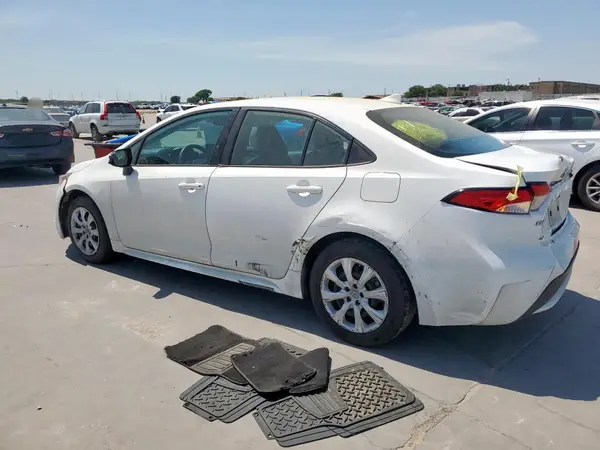 5YFEPMAE3MP255921 2021 TOYOTA COROLLA - Image 2