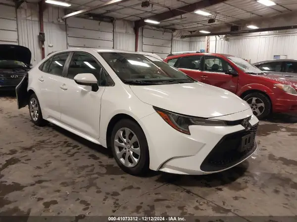 5YFEPMAE3MP256440 2021 TOYOTA COROLLA - Image 1