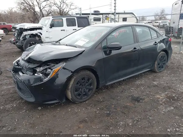 5YFEPMAE3MP257751 2021 TOYOTA COROLLA - Image 2