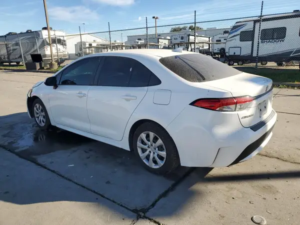 5YFEPMAE3MP258799 2021 TOYOTA COROLLA - Image 2