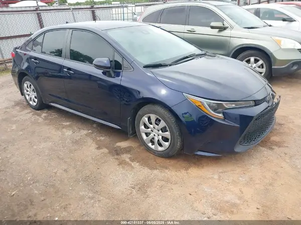 5YFEPMAE3MP261136 2021 TOYOTA COROLLA - Image 1