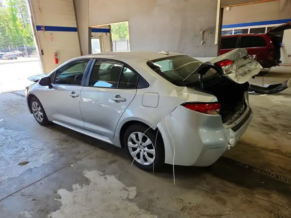 5YFEPMAE3MP266644 2021 TOYOTA COROLLA - Image 2