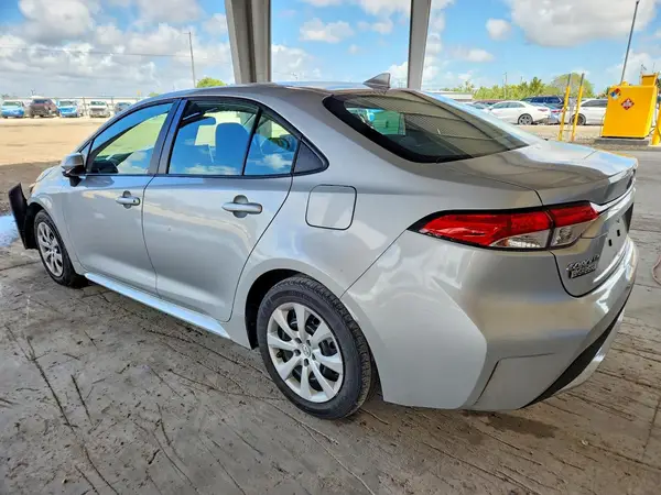 5YFEPMAE3MP266921 2021 TOYOTA COROLLA - Image 2